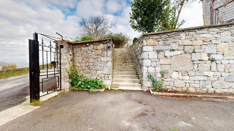 Foto 12c3448c-f7b0-4602-8c93-9b3c629cb3aa. Casa amb calefacció aparcament piscina a Tolosa