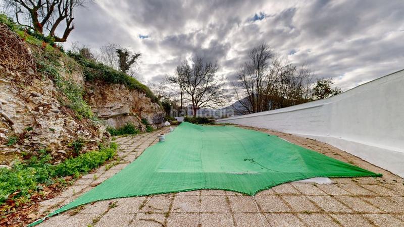 Foto 2228b0b1-82da-41aa-8043-a93b6e1bfd46. Casa amb calefacció aparcament piscina a Tolosa