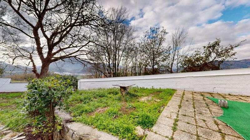 Foto 321119f4-b59a-4915-be7c-526f4114980b. Casa amb calefacció aparcament piscina a Tolosa