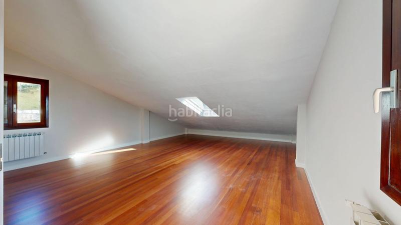 Foto 4813125b-0715-40fe-8000-8e9e54683539. Casa amb calefacció aparcament piscina a Tolosa