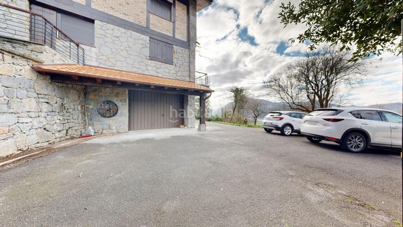 Foto 4aa013eb-adf0-454c-8519-cdb5cc663892. Casa amb calefacció aparcament piscina a Tolosa