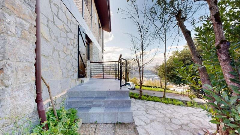 Foto 72a58ac7-e2b1-4f62-9670-2dcfeac52bba. Casa amb calefacció aparcament piscina a Tolosa