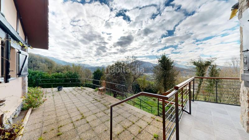 Foto 8a3e585a-04ad-4996-bfc2-f3ce353cbf64. Casa amb calefacció aparcament piscina a Tolosa