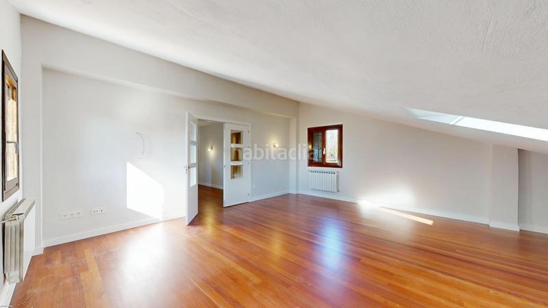 Foto a14d990b-f8e5-4d58-9e37-439ecfcbdda8. Casa amb calefacció aparcament piscina a Tolosa