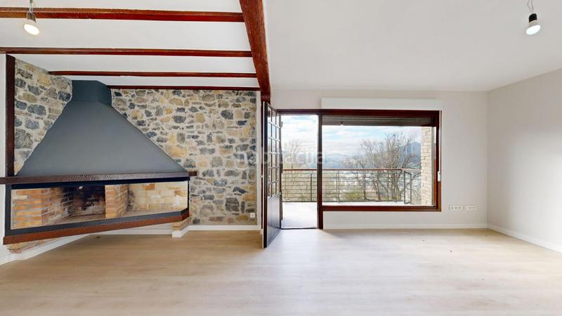 Foto a8832300-0fe2-4622-9064-2f788a2f6d3e. Casa amb calefacció aparcament piscina a Tolosa