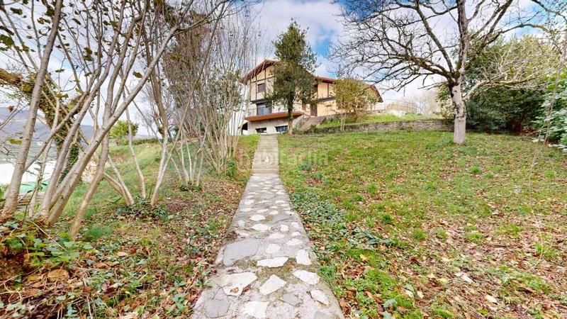 Foto b48a4cfd-a793-4ce6-bdf3-6dc730c75166. Casa amb calefacció aparcament piscina a Tolosa