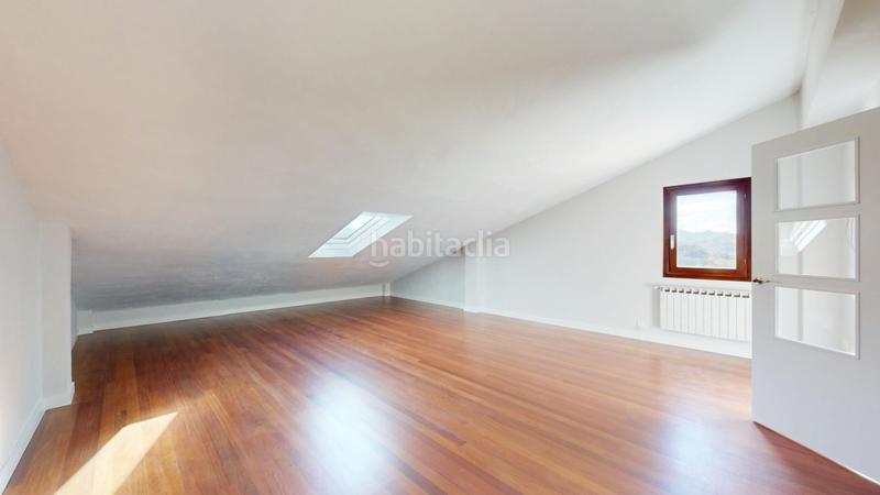 Foto c2c04cbc-d07a-4385-9b8d-43a3a5398308. Casa amb calefacció aparcament piscina a Tolosa