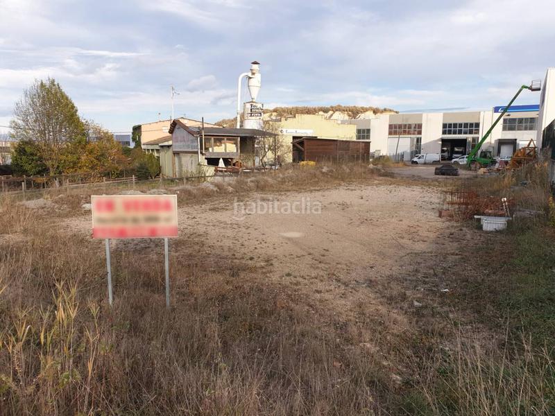 Foto ce4e5b06-b8ab-4050-a7d8-9a9f15386675. Solar industrial a Tona