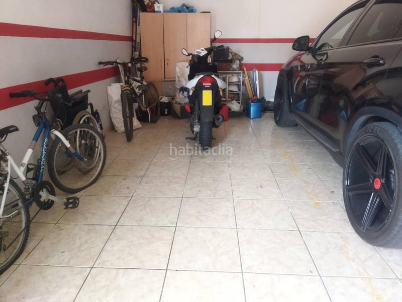 Foto a39b1751-0b78-494d-90d3-441bb79f871e. Aparcament cotxe a Calldetenes