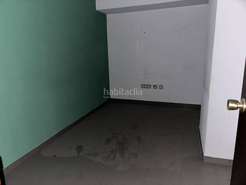 Foto 74f80628-fb03-4473-8f8f-98677481807c. Location local commercial dans Nord Vic