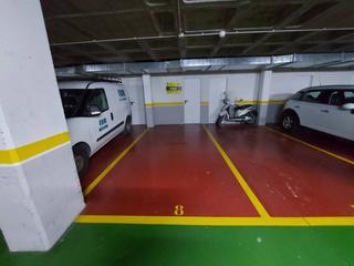 Parking voiture  Eix onze de setembre. Parking y trastero en venta en vic
