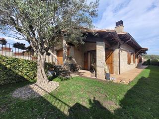 Casa pareada  Montseny. Casa en venta en collsuspina