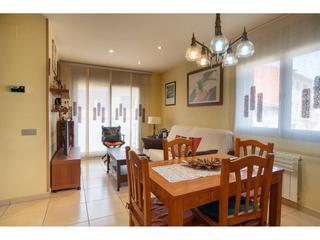 Flat  Sol. Piso en venta en els hostalets de balenyà