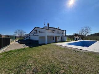 House  Disseminat tarré gran s/n parc.. Casa en venta en gurb