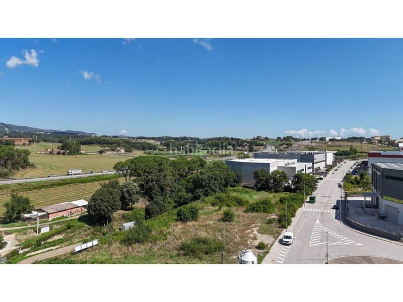 Foto 50f0fc66-6aa1-44d8-b9bb-f202946a617f. Solar industrial terreno en venta en els hostalets en Balenyà
