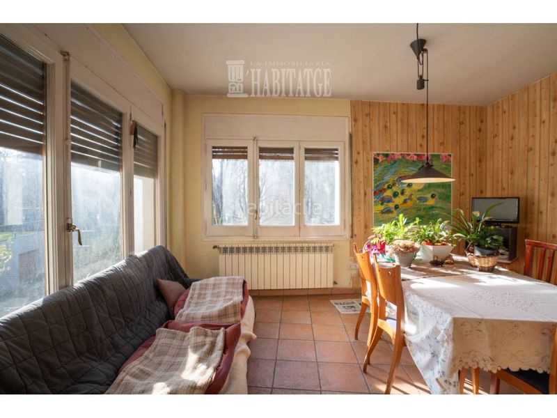 Foto 7609b00a-aad8-4252-a602-60179b1e02fe. Dúplex amb calefacció a Centre Vic