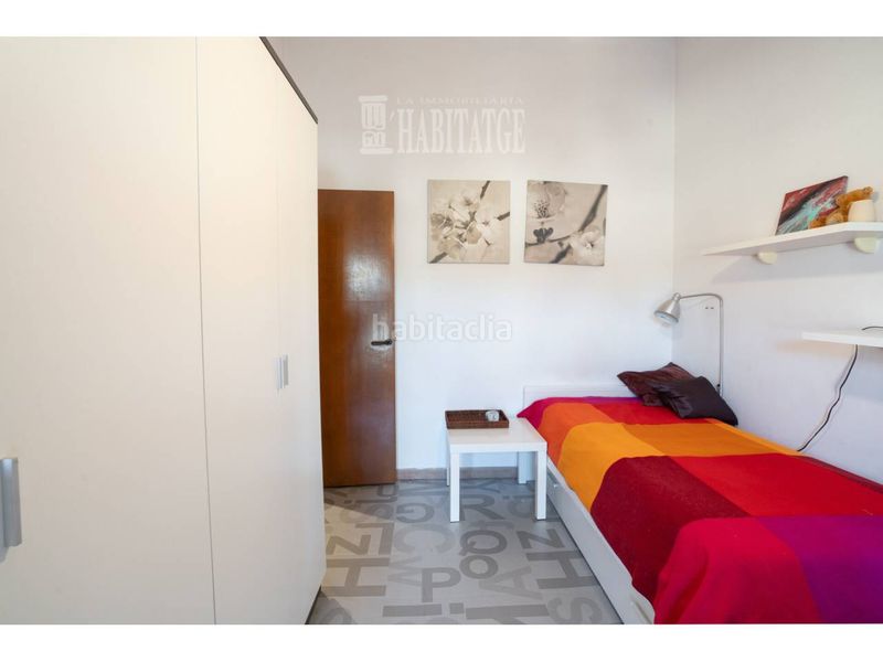 Foto 79d1fd35-6d7a-43c1-8204-c876cf5c29c1. Dúplex amb calefacció a Centre Vic