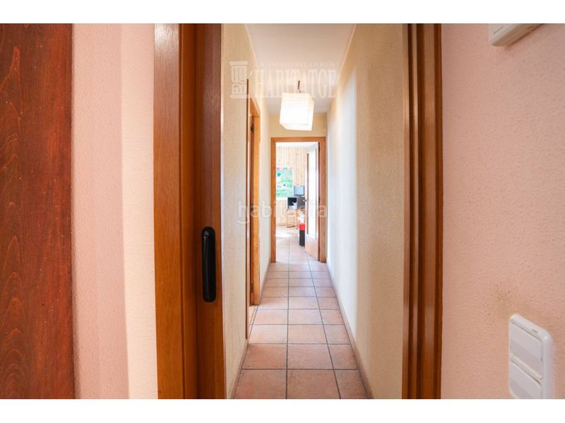 Foto 87872f5e-3055-4362-801b-9844f2c17312. Dúplex amb calefacció a Centre Vic