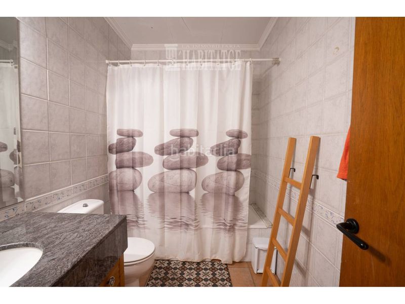 Foto a0571f73-a352-42a0-96e0-39a7661e0bd6. Dúplex amb calefacció a Centre Vic