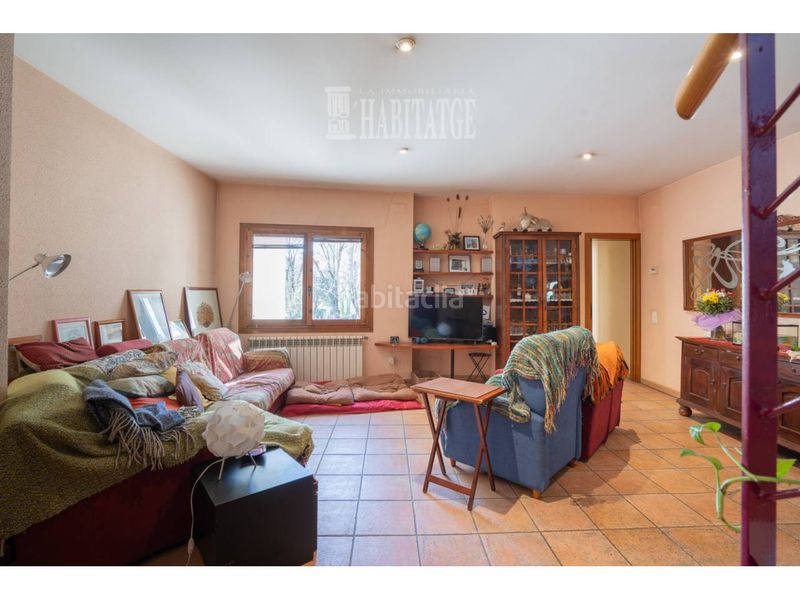 Foto f97c6144-f0f3-4f26-b41c-dd72e5191e41. Dúplex amb calefacció a Centre Vic