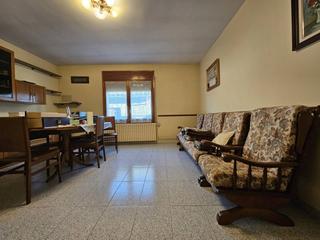 House  Ripoll. Casa en venta en olost08516