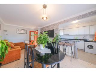 Casa  Antic camí de taradell. Casa en venta en vic