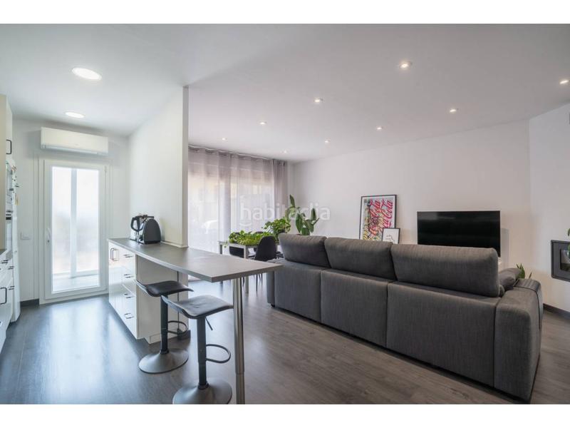 Foto 19b1dae6-5d0a-4345-a6c4-b52ac2fb7b0b. Piso  en venta en Sant Julià de Vilatorta