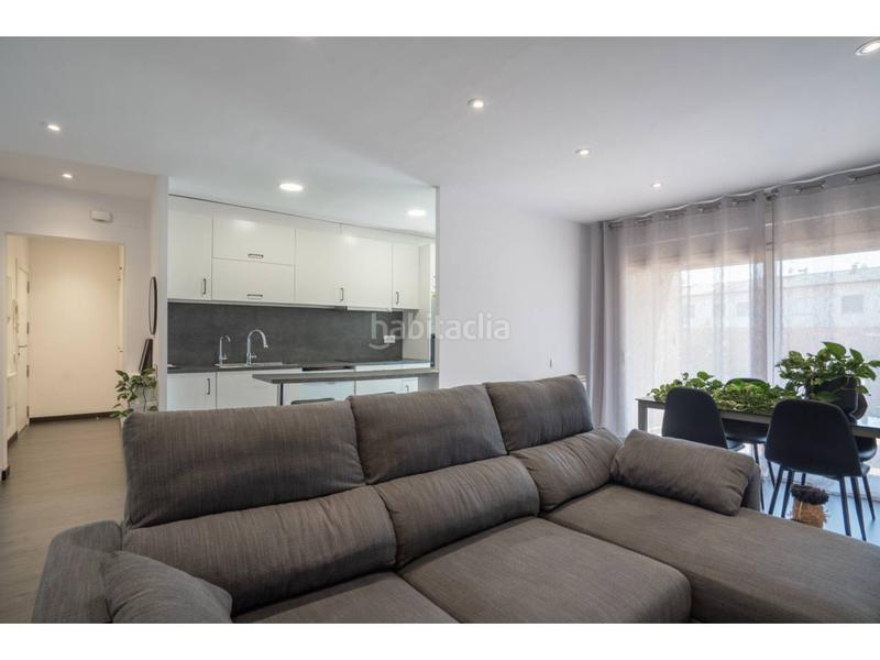 Foto a0e57ae1-cc46-4b92-a80b-b3b7a49f76a2. Piso  en venta en Sant Julià de Vilatorta