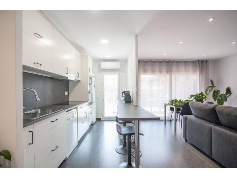 Foto dae5b8b8-caa1-4d42-a473-bac80febe11c. Piso  en venta en Sant Julià de Vilatorta