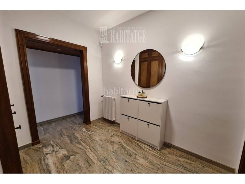 Foto 3ecc7f02-676b-423d-9436-cc644152090e. Piso  en venta en Estadi-Santa Anna Vic