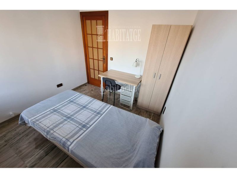 Foto 5d624ad7-d7a3-4b27-b6c8-65b541ff78f6. Piso  en venta en Estadi-Santa Anna Vic