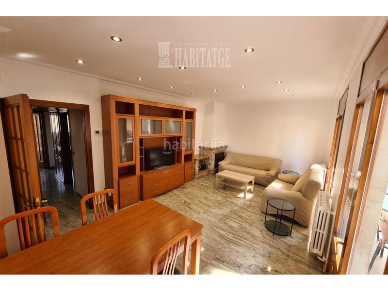 Foto a6c0b8b0-e8a7-43fb-a60d-76030cda80e5. Piso  en venta en Estadi-Santa Anna Vic