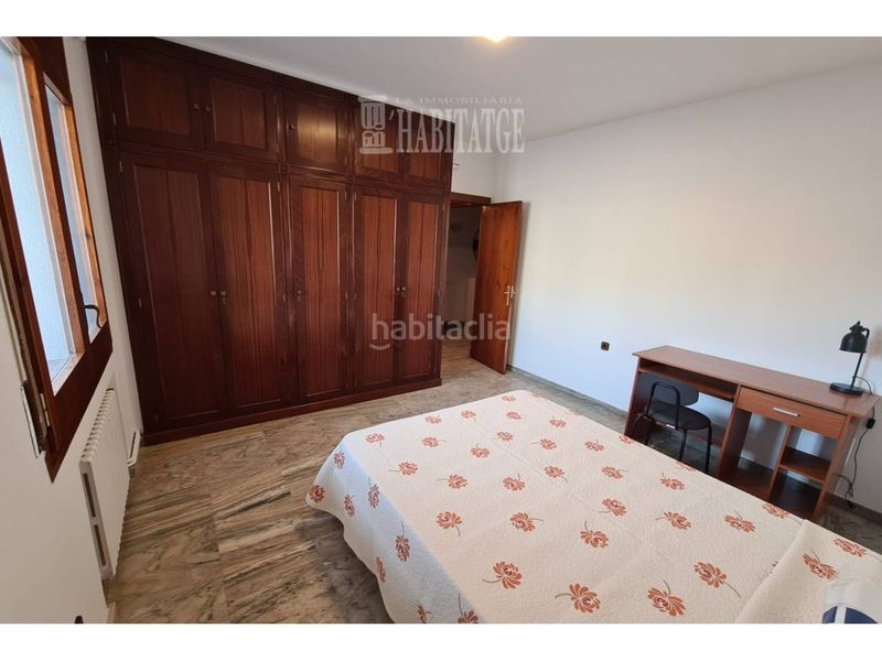 Foto c3d1db7f-2b02-47bf-b681-87e16c486fbd. Piso  en venta en Estadi-Santa Anna Vic