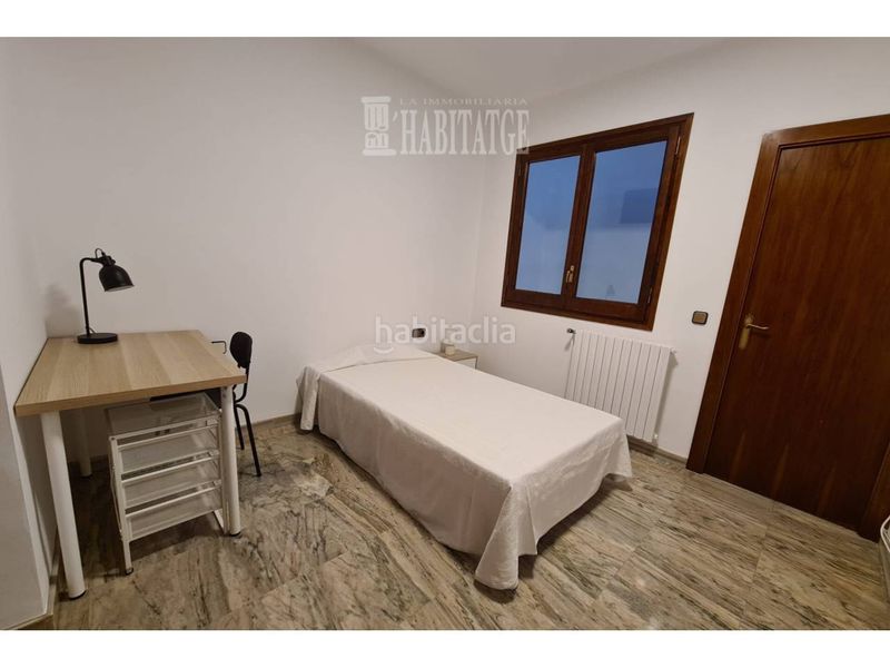 Foto c42d53da-79b7-4725-94ba-59e61303b82d. Piso  en venta en Estadi-Santa Anna Vic