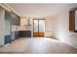 Appartement  Historiador ramon d´arrabal vinyals. Piso en venta en vic