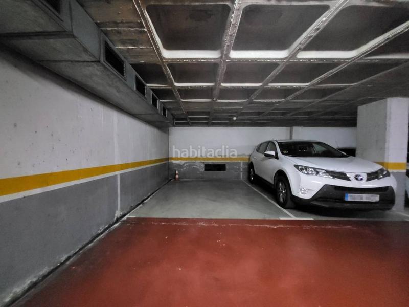 Foto 7d836a65-c52e-400c-9dc4-e2052a6b9ffd. Posto auto in Centre Vic