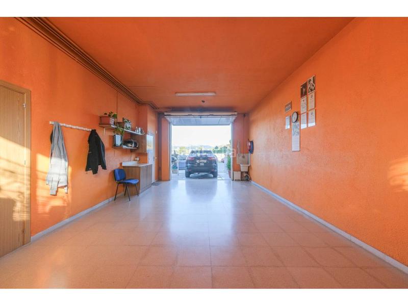 Foto 2674f566-8195-443c-a3bd-2a59e10fe9df. Casa amb calefacció aparcament a Estadi-Santa Anna Vic