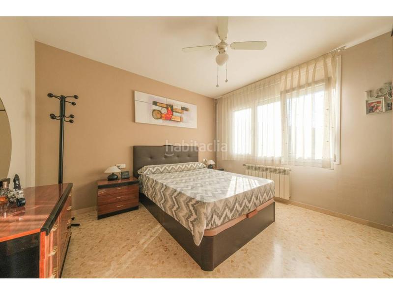 Foto e34ee2df-f3fb-4221-9074-81fed9cc5383. Casa amb calefacció aparcament a Estadi-Santa Anna Vic