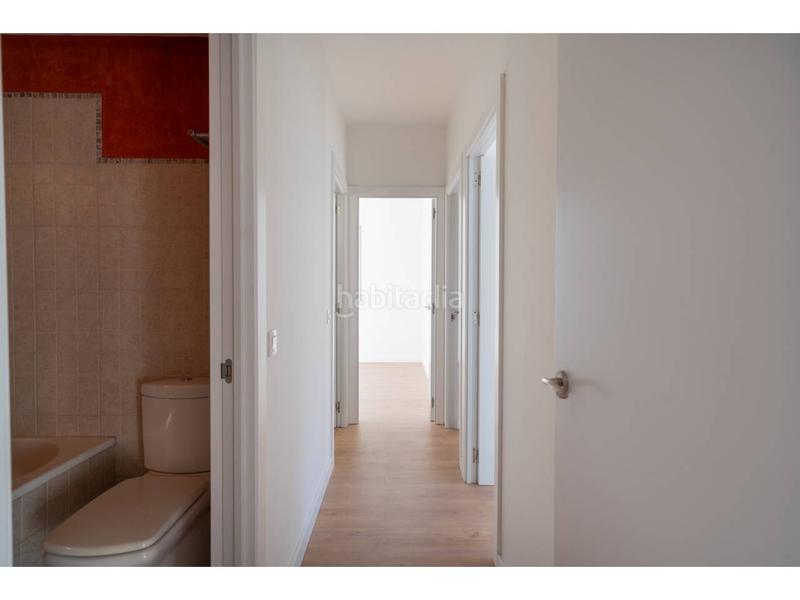 Foto 8a9be56a-f29e-4683-b96d-50f46a77e8f8. Piso  en venta en Estadi-Santa Anna Vic