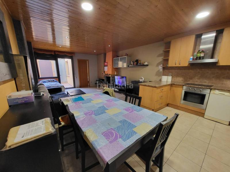 Foto 181654e2-efe0-4a8b-99a2-60a14a5dd6bc. Pis amb aparcament a Manlleu