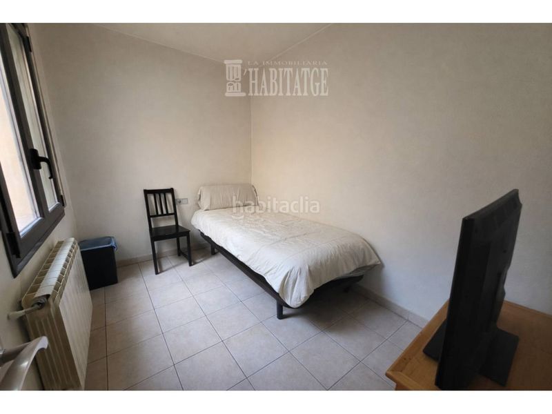 Foto c50fe1d2-d98b-400b-af4e-2a60021aa8ff. Pis amb aparcament a Manlleu