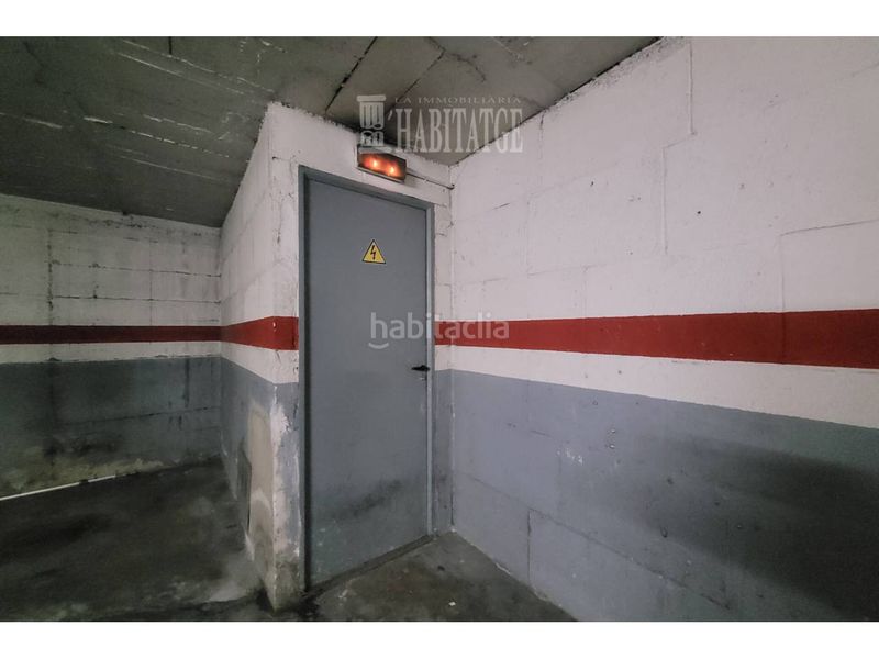 Foto 01528c58-ddb5-4245-a48f-fc6f38331284. Aparcament cotxe a Estadi-Santa Anna Vic