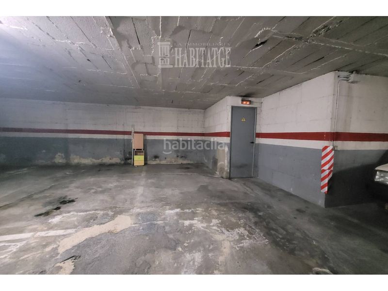 Foto d6f3b19d-b1cb-4412-ab1d-b0830c7d9f42. Aparcament cotxe a Estadi-Santa Anna Vic