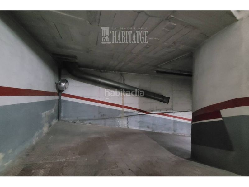 Foto e81274e7-0cdf-4124-a949-0b87c7f92153. Aparcament cotxe a Estadi-Santa Anna Vic