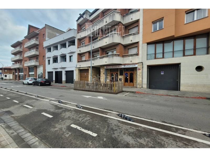 Foto ea1938cf-2ce2-420d-a023-b551af76c044. Aparcament cotxe a Estadi-Santa Anna Vic