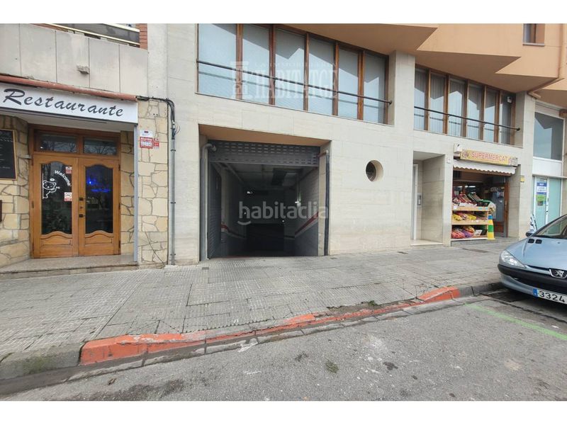 Foto fe49f659-d9a0-4cde-9a3c-44c0e3b366e5. Aparcament cotxe a Estadi-Santa Anna Vic