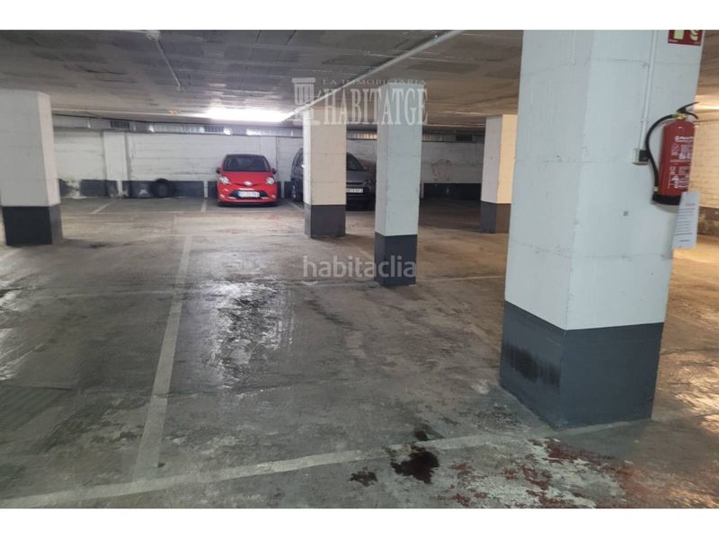 Foto 87530d3b-0222-44a7-9f9f-2b90740558d3. Aparcament cotxe a Estadi-Santa Anna Vic