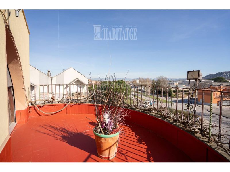 Foto f2fa4cf0-9d0a-4768-aacb-41e9d0821cab. Casa amb calefacció aparcament a Tona