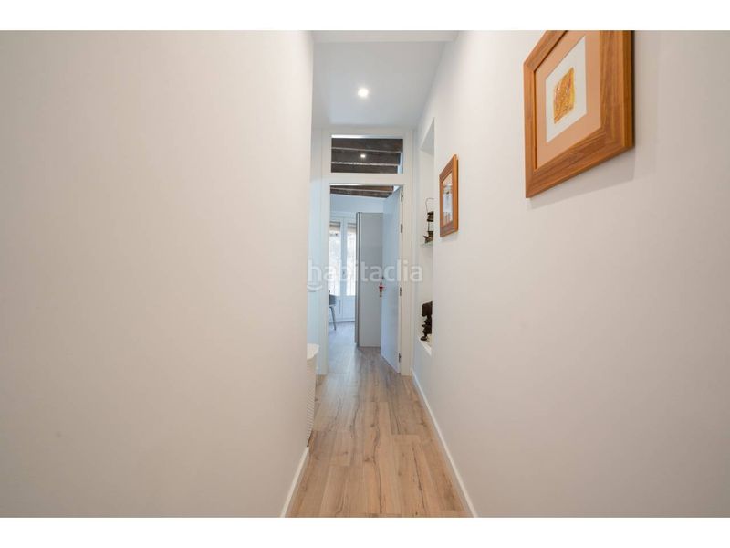 Foto 2f42a88c-63d5-43d3-a372-daf740a42d96. Dúplex  en venta en Centre Vic