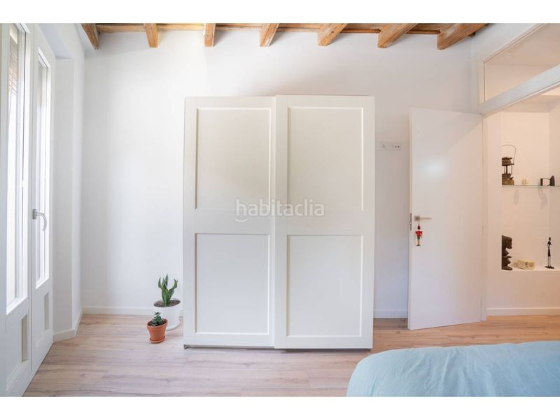 Foto 7fb41035-4b39-480c-bf35-064d3e57b5e2. Dúplex  en venta en Centre Vic